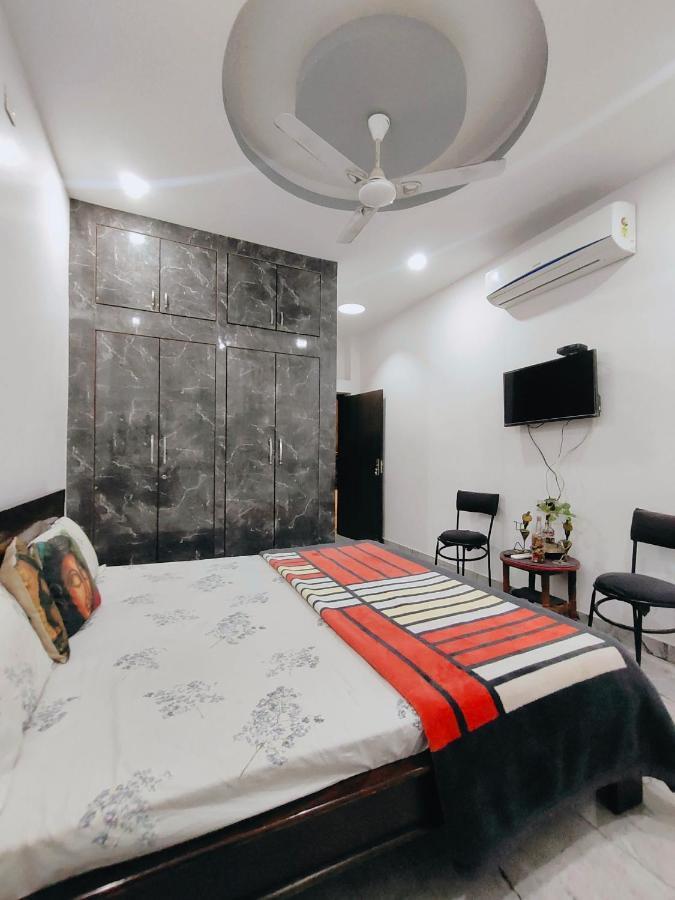 Aroma Homestay Udaipur Luaran gambar