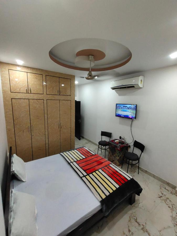 Aroma Homestay Udaipur Luaran gambar